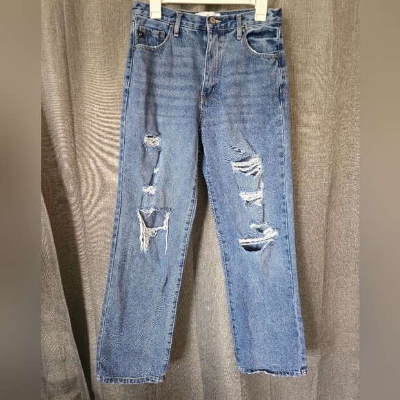 KanCan High Rise Distressed Straight Leg Blue Jeans Size 9 or 28 - Picture 1 of 5